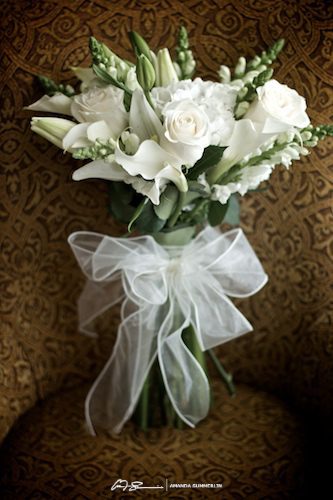 Wedding white flower bouquet.jpg