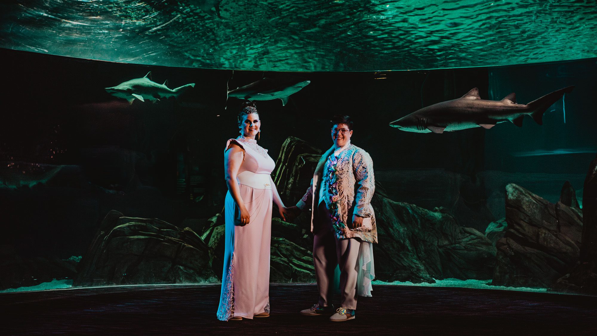 Georgia aquarium wedding photo